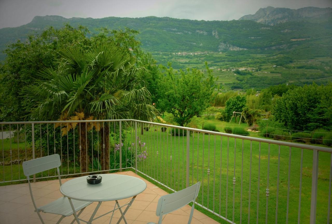 Countryhouse Verso Rovereto  Buitenkant foto