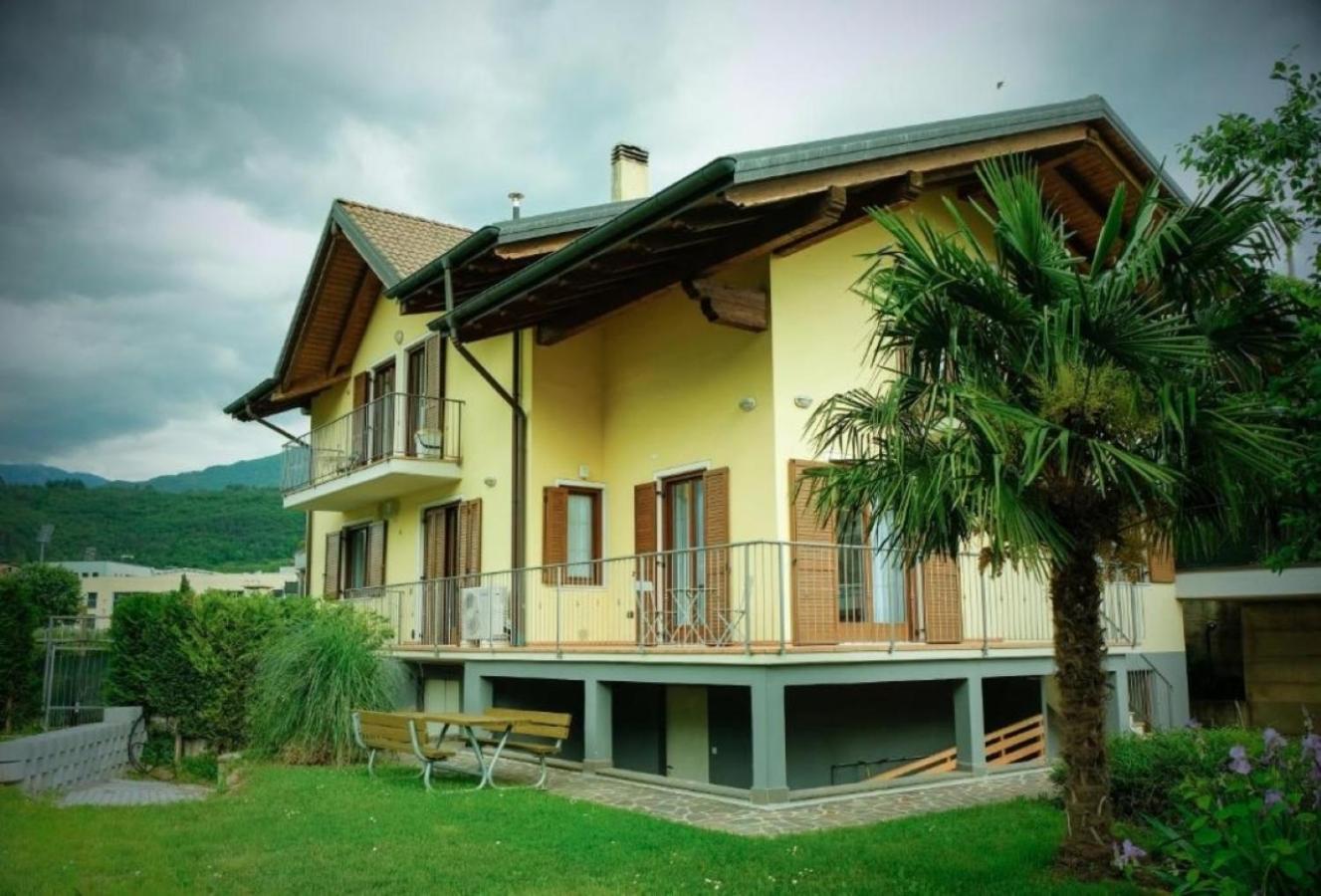 Countryhouse Verso Rovereto  Buitenkant foto