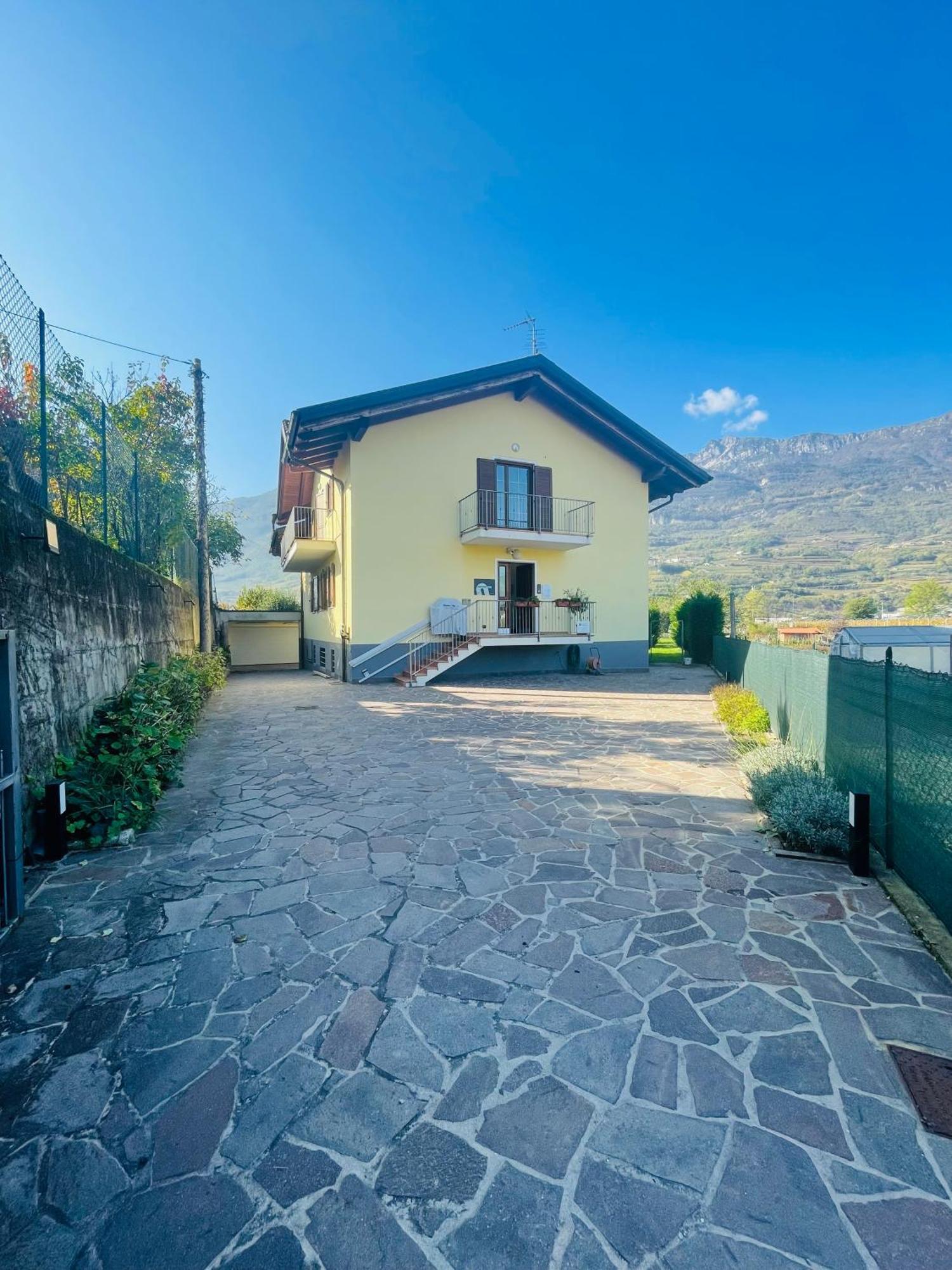 Countryhouse Verso Rovereto  Buitenkant foto